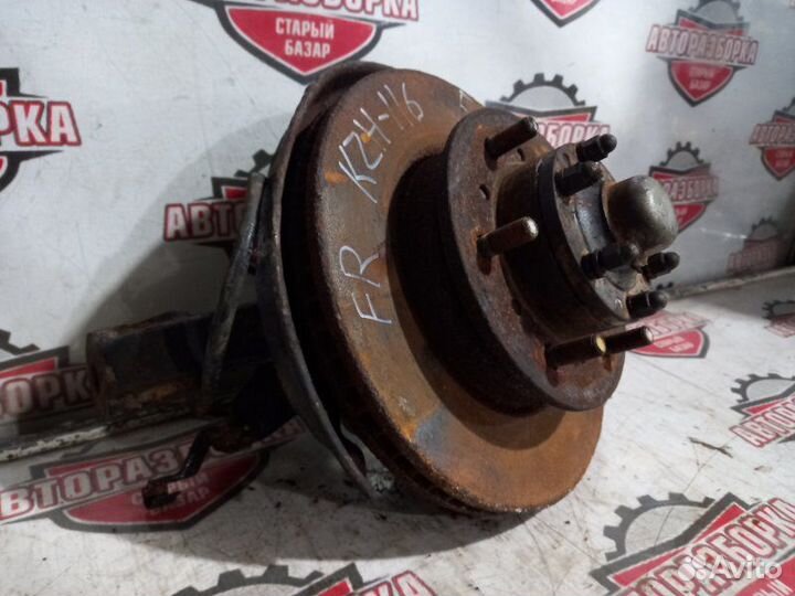 Ступица передняя правая Toyota Hiace KZH116 1KZ-TE