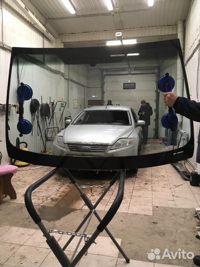 Лобовое стекло Форд Мондео