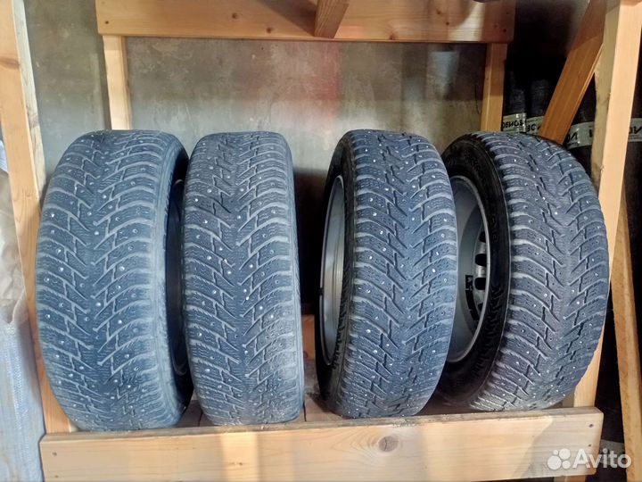 Nokian Tyres Hakkapeliitta 8 185/65 R15 92T