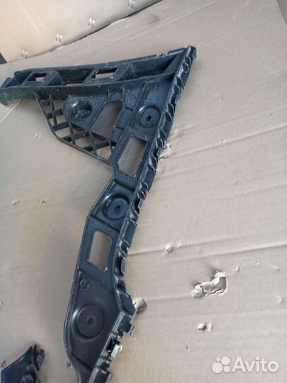 Volkswagen polo 5 кронштейн заднего бампера левый