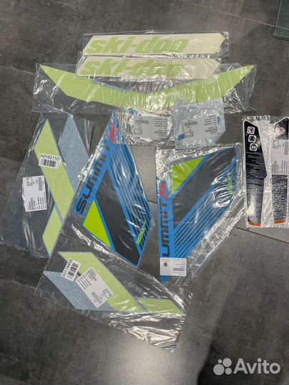 Наклейки для снегохода SKI-DOO G4 850 summit X