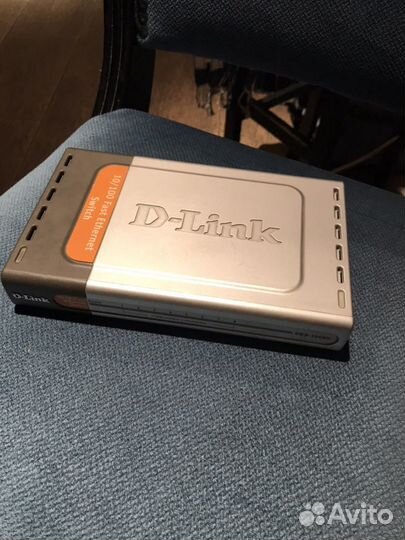 Коммутатор D-link DES-1008D