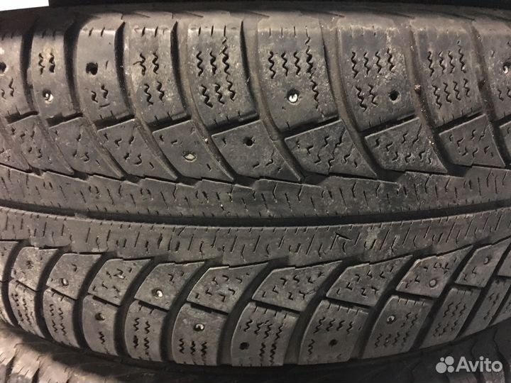 Gislaved Nord Frost 200 ID 215/65 R16
