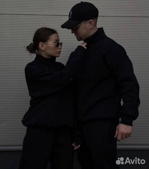 Парные спортивные костюмы