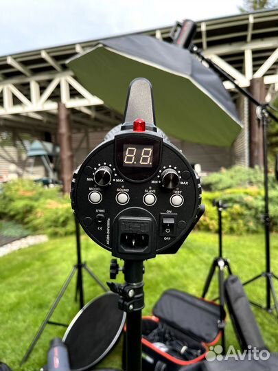 Вспышка студийная Falcon Eyes Sprinter 300 BW