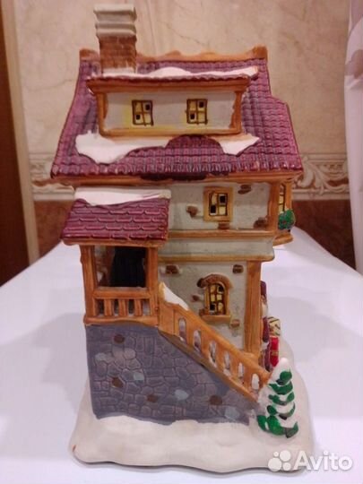 Домик керамический. Новогодний