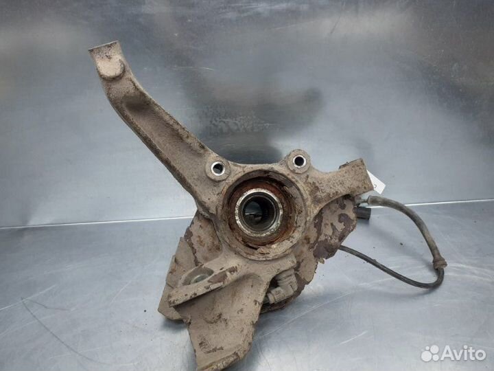 Кулак поворотный задний левый Audi 100 C4