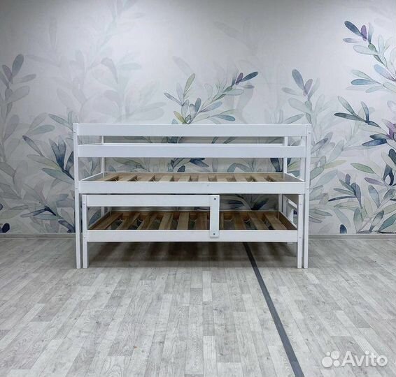 Двухуровневая кровать