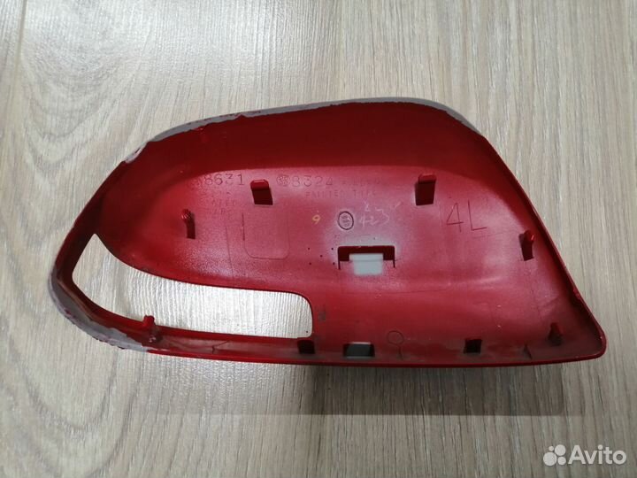 Накладка крышка левого зеркала toyota Porte nnp11