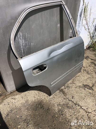 Задняя правая дверь хонда цивик 6 ек3