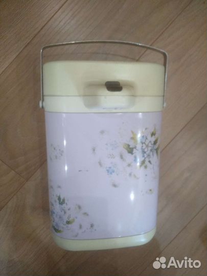 Большой термос б/у