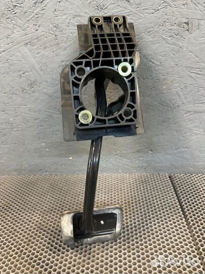 Педаль тормоза левая Mercedes-Benz Sl500 230.475 M