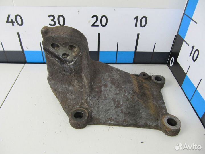 Кронштейн двигателя передний Scania P, G, R series