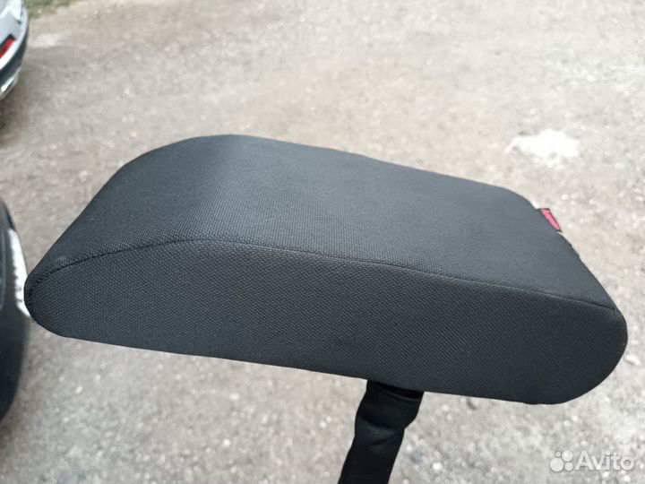 Подлокотник granta