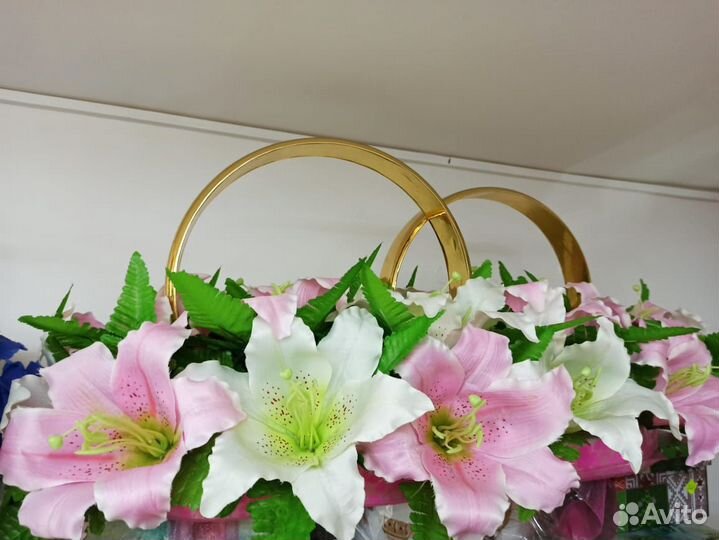 Кольца на свадебную машину