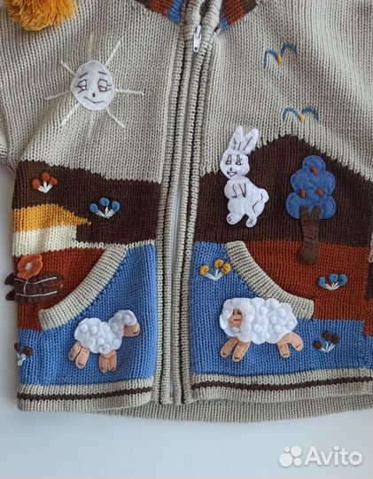 Яркая детская кофта с капюшоном Перу