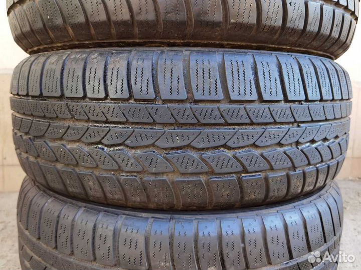 Continental ContiIceContact 4x4 215/60 R17 96H