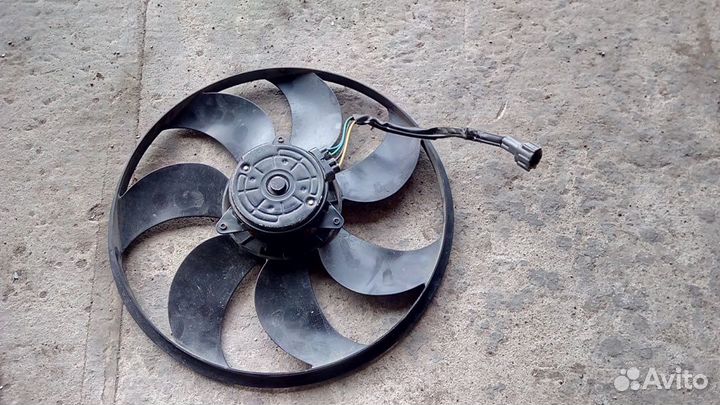 Мотор вентилятора охлаждения Nissan X-Trail T32