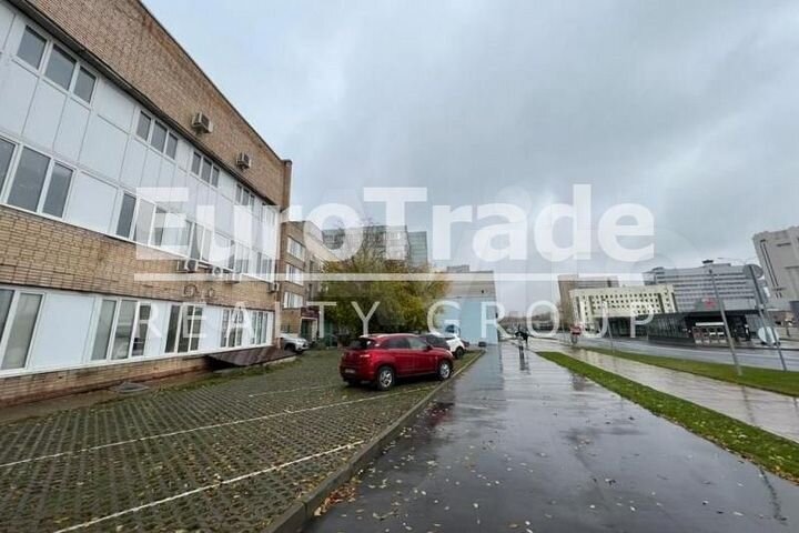 Продам торговое помещение, 269 м²