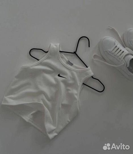 Топ женский белый nike