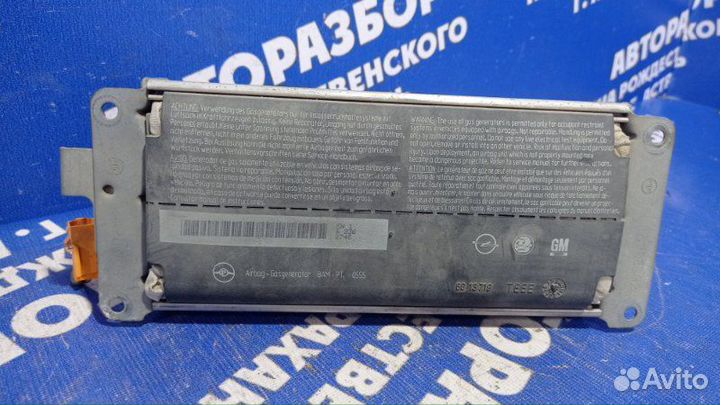 Подушка безопасности пассажира Opel Omega B седан