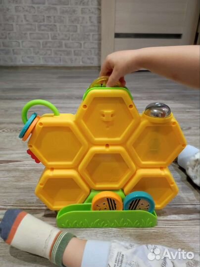 Развивающая игрушка Улей Fisher Price