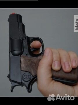 Ковбойский железный пистолет на пистонах