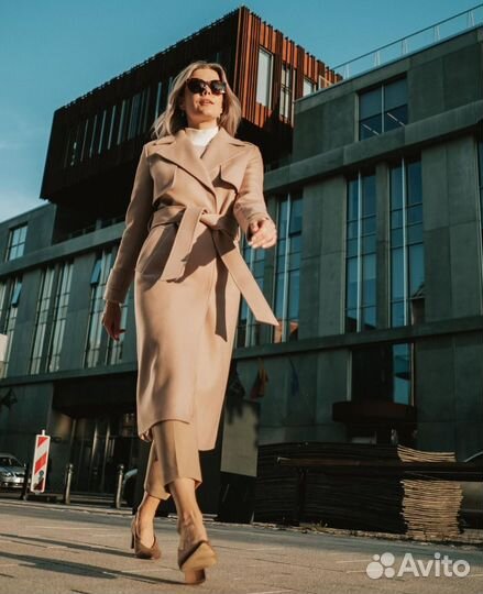 Женское пальто цвета пыльной розы