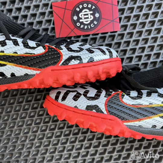 Сороконожки детские Nike Panter