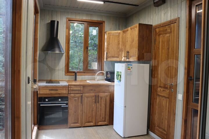 Дом 33 м² на участке 4 сот.