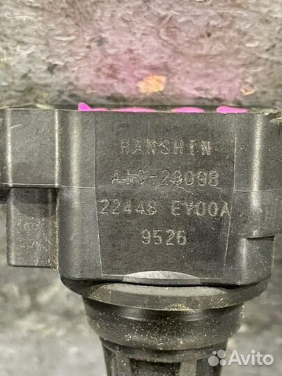 Катушка зажигания правая Infiniti M Y51 VQ37VHR