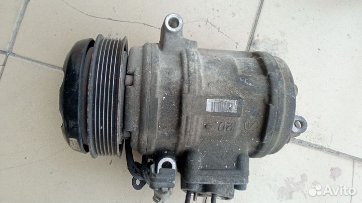 Компрессор кондиционера Тойота Ленд Крузер