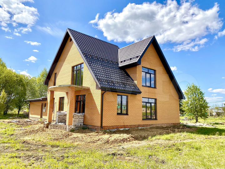 Коттедж 220 м² на участке 20 сот.