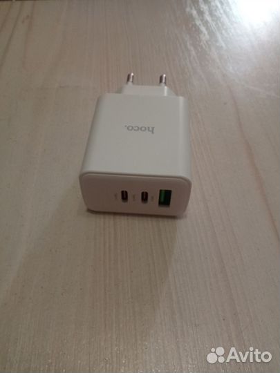 Блок зарядки для телефона