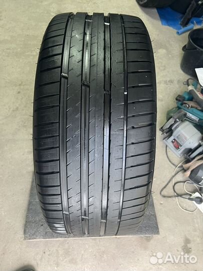 Michelin Pilot Sport 4 SUV 265/40 R22