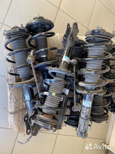 Стойка амортизатор Хендай Туксон 3 (15-23г)