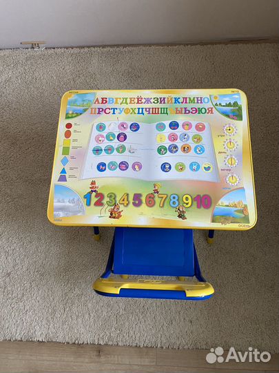 Детский стол и стул