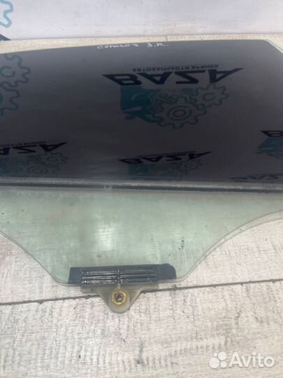 Стекло задней правой двери Kia Cerato 3