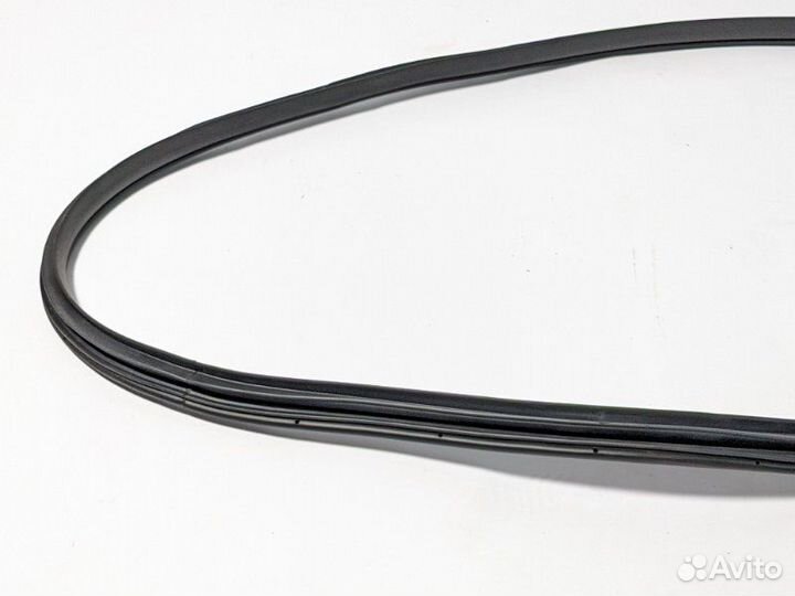 Уплотнитель проема двери передний левый Kia Optima