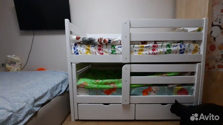 Выдвижная кроватка для двоих детей Матрешка