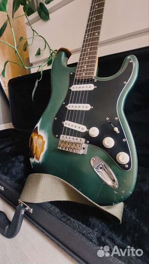Fender Stratocaster Электрогитара Кейс