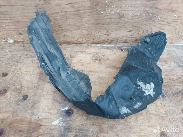 Подкрылок Toyota Prius C NHP10 (2012 - 2015)