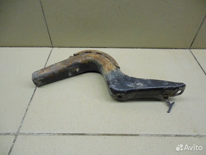 Кронштейн (сопут. товар) Hi Lux 2015