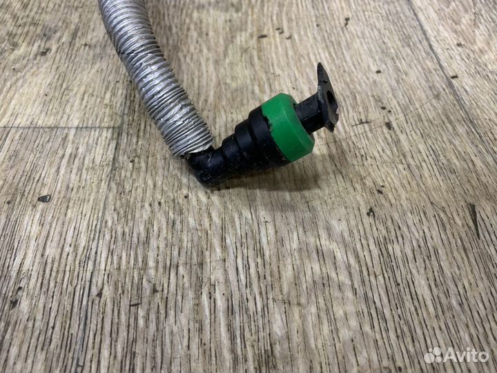 Audi Q7 4L Шланг воздушный вакуумный