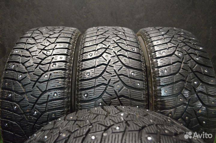 Bridgestone Blizzak Spike-02 205/55 R16 91T