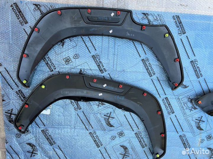 Расширители арок Toyota Hilux