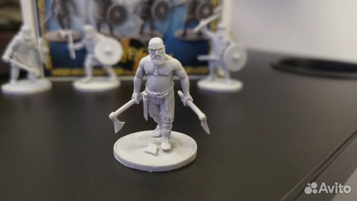 Миниатюры 28 мм 