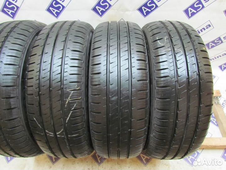 Hankook Vantra LT RA18 215/60 R16C 96R