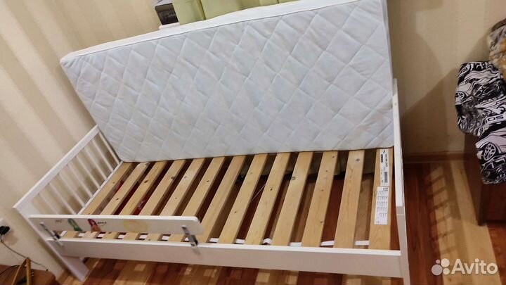 Детская кровать IKEA с матрасом