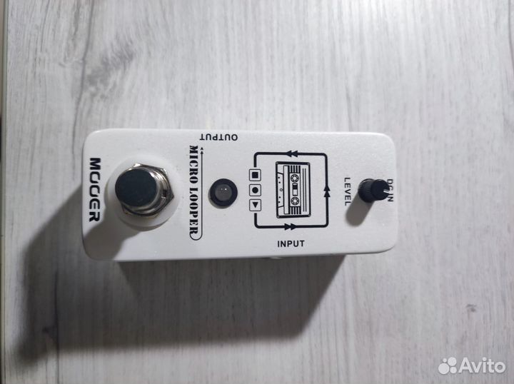 Педаль эффектов для гитары. Лупер